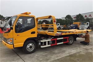 花都区哪里有拖车服务