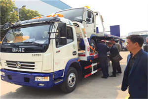 花都区汽车道路救援拖车价格